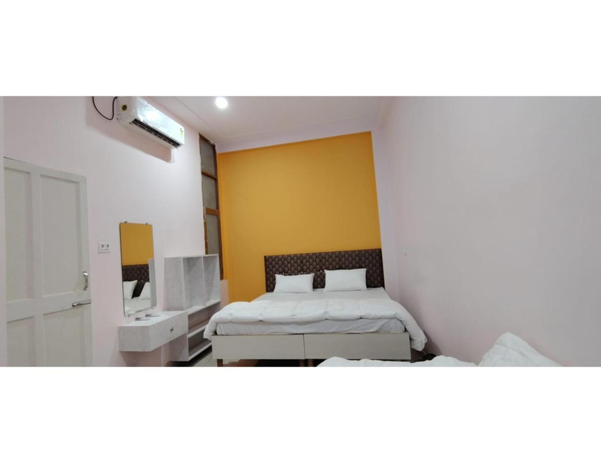 Hotel Shree Puram Varanasi Exterior foto